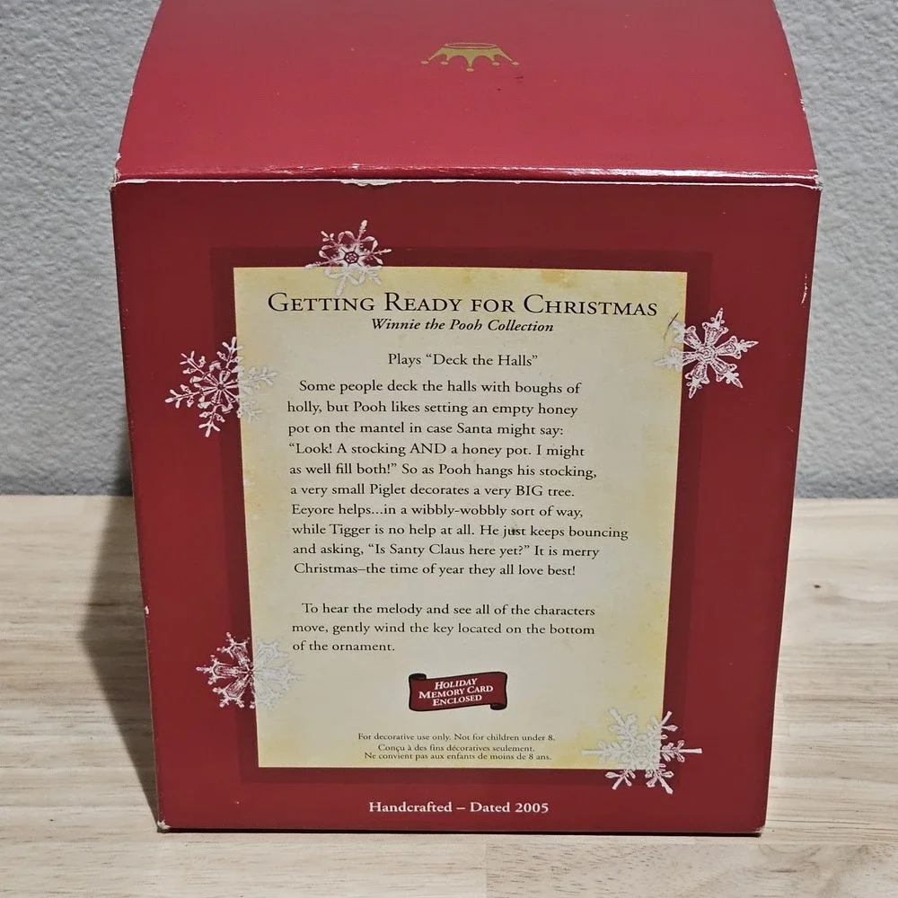 Hallmark Winnie the Pooh Ornament Getting Ready for Christmas Disney 2005